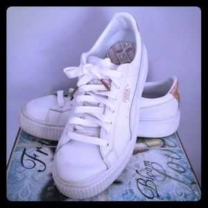 White leather Puma sneakers